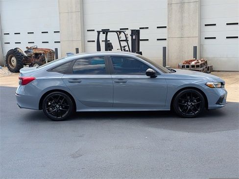 Used 2024 Honda Civic Sport image 7