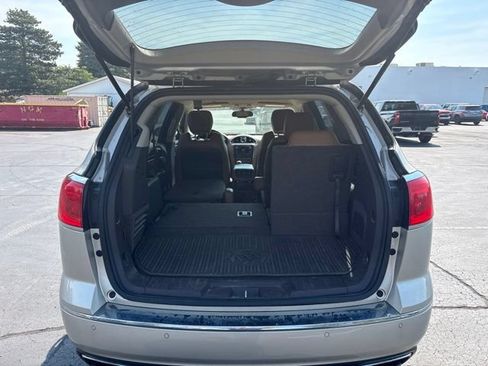 Used 2017 Buick Enclave Leather AWD/4WD image 9