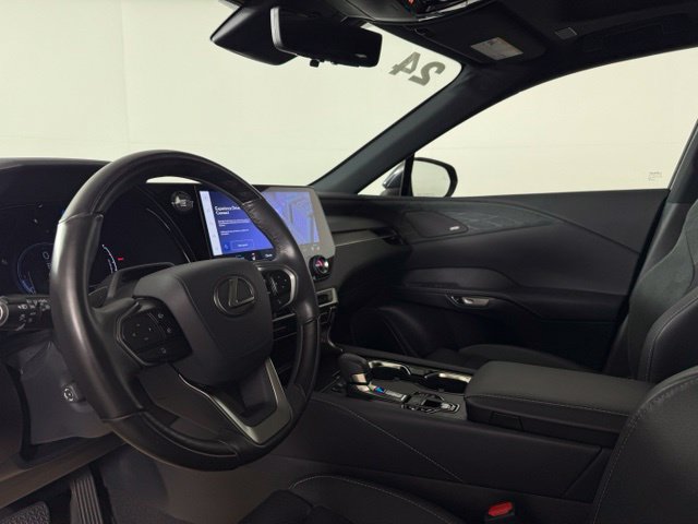 Used 2024 Lexus RX 350 AWD w/ Convenience Package image 4