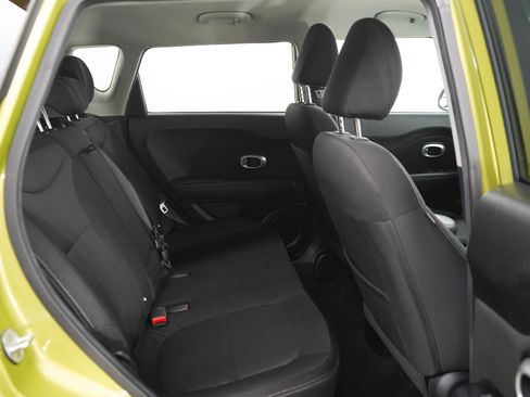 Used 2014 Kia Soul FWD image 12