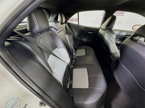 Used 2019 Toyota Corolla XSE image 28