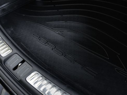 Certified 2026 Porsche Macan AWD/4WD image 27