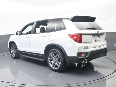 Used 2023 Honda Passport EX-L image 4