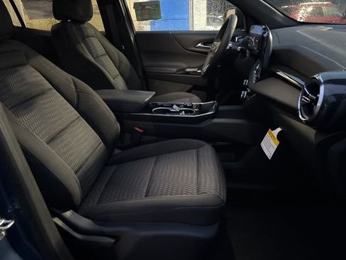 New 2026 Chevrolet Equinox LT w/ Safety and Technology Package AWD/4WD image 36