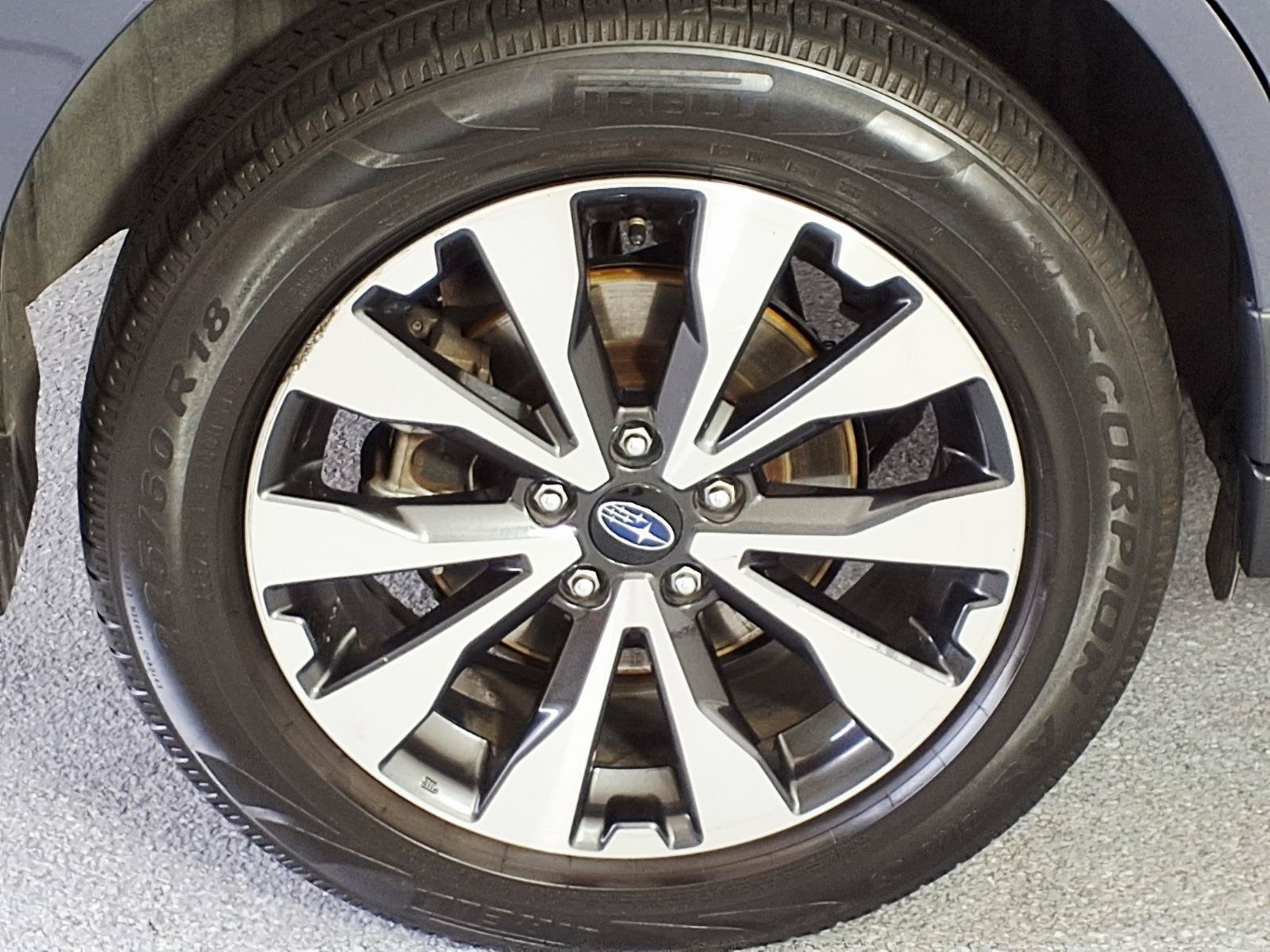 Used 2017 Subaru Outback 2.5i Limited AWD/4WD image 3