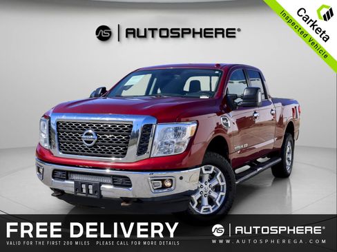 Used 2017 Nissan Titan SV image 1