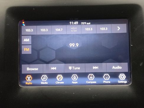 Used 2020 Jeep Cherokee Latitude FWD image 25