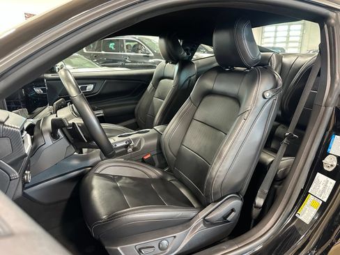 Used 2025 Ford Mustang GT Premium w/ GT Performance Package RWD image 13