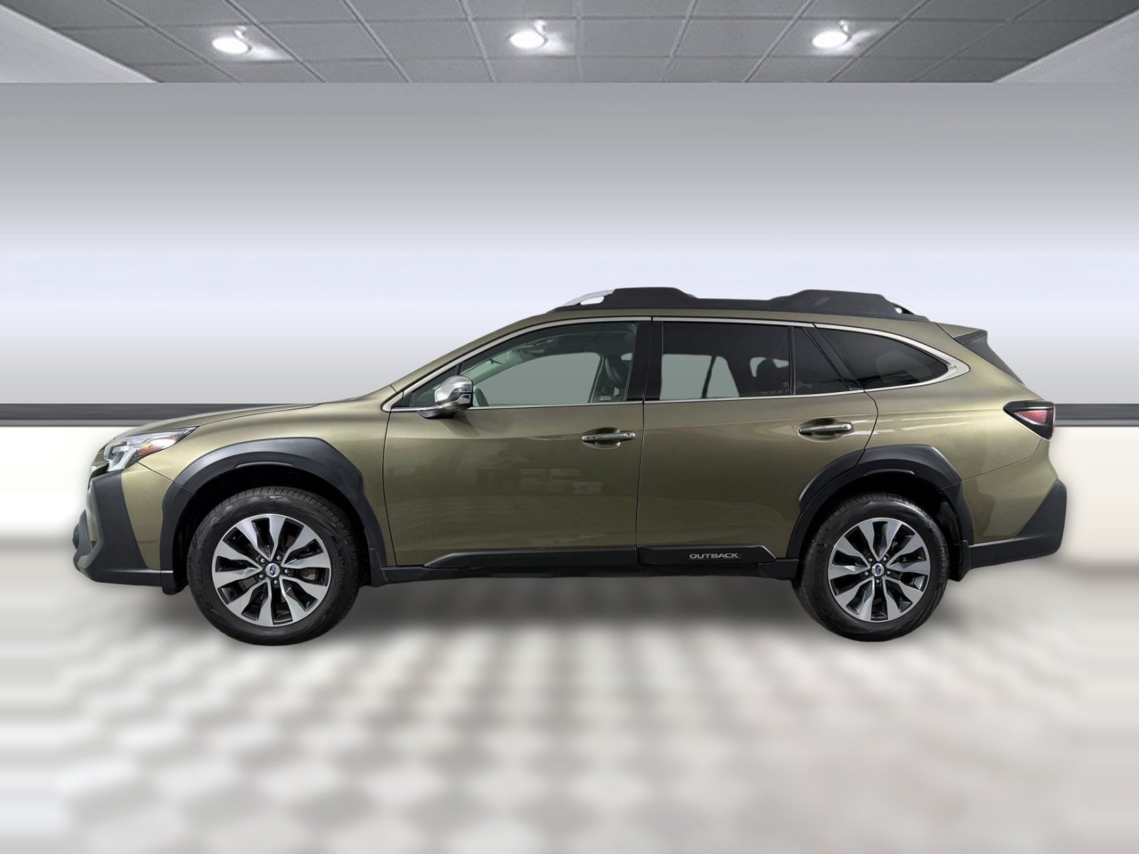 Used 2025 Subaru Outback Touring XT AWD/4WD image 2
