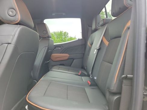 New 2026 GMC Canyon AT4 AWD/4WD image 10