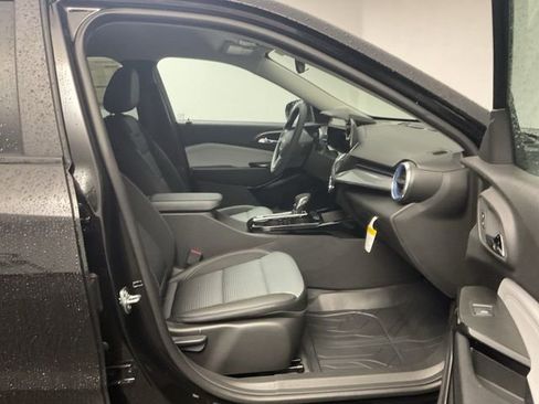 New 2026 Chevrolet Trax LT image 24