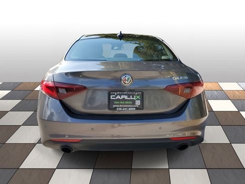 Used 2023 Alfa Romeo Giulia Ti image 5