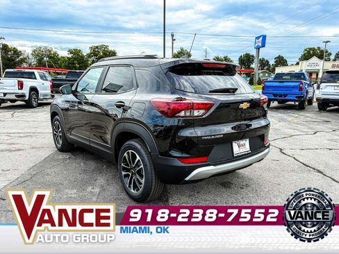 New 2026 Chevrolet TrailBlazer LT w/ Driver Confidence Package FWD image 5