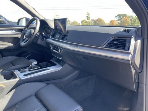 Used 2025 Audi Q5 2.0T Premium image 31