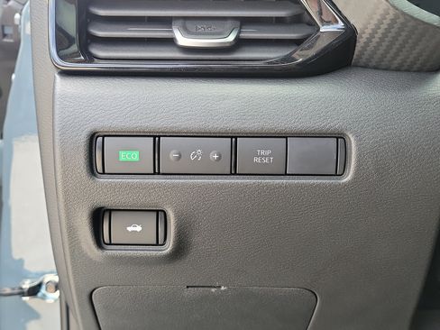 Certified 2024 Nissan Sentra SV w/ SV Premium Package FWD image 31