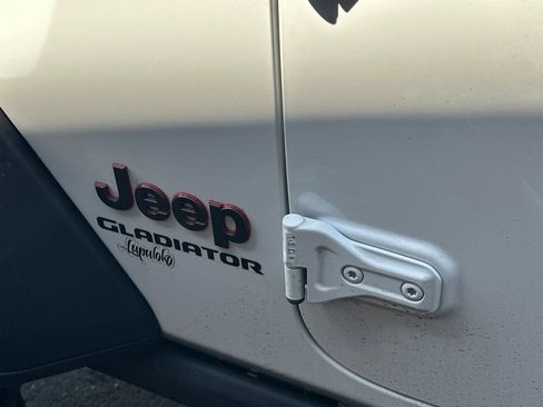 Used 2021 Jeep Gladiator Rubicon w/ Safety Group image 6