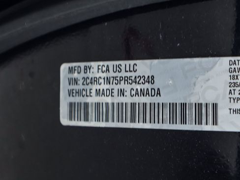 Used 2023 Chrysler Pacifica Pinnacle FWD image 30