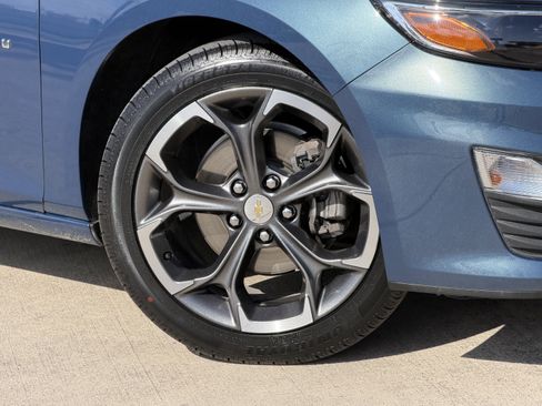 Used 2024 Chevrolet Malibu LT FWD image 3