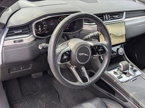 Used 2024 Jaguar F-PACE R-Dynamic S image 11