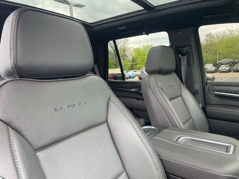 Used 2024 GMC Yukon Denali w/ Max Trailering Package image 7