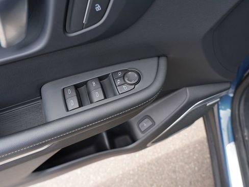 Used 2025 Buick Enclave Preferred image 16