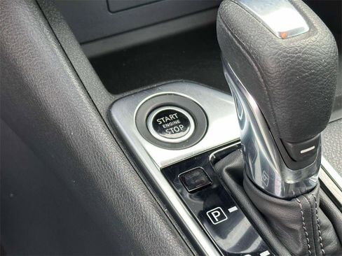 Certified 2020 Nissan Sentra SV image 29