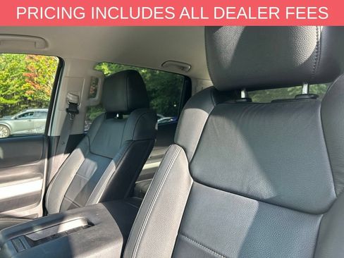 Used 2020 Toyota Tundra SR5 w/ SR5 Leather Package RWD image 15