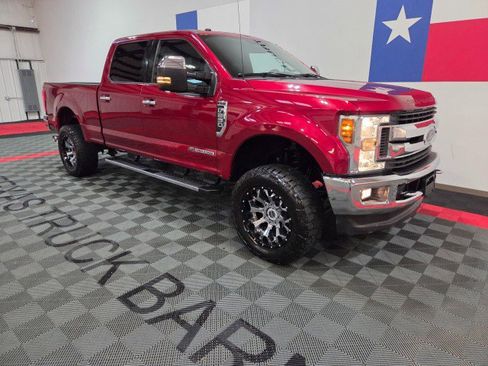 Used 2019 Ford F250 XLT w/ XLT Premium Package image 23