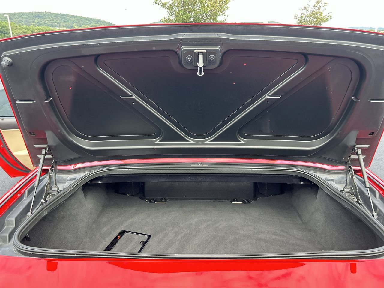 Used 2005 Chevrolet Corvette Convertible w/ Preferred Equipment Group RWD image 15