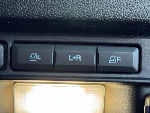 Used 2022 Ford Explorer Limited w/ Equipment Group 301A image 29