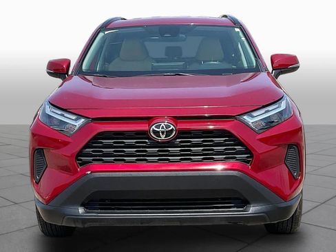 Used 2025 Toyota RAV4 XLE FWD image 4