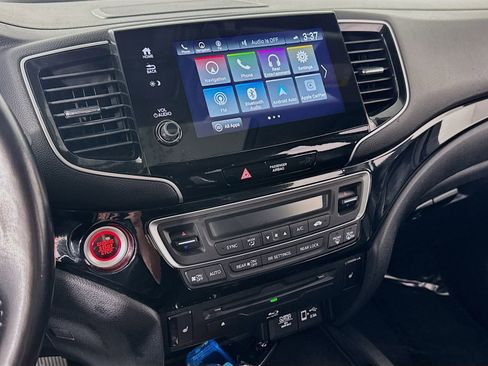 Used 2021 Honda Pilot Touring image 16