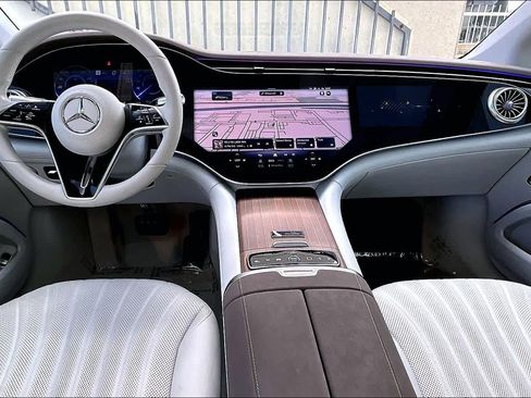 Used 2023 Mercedes-Benz EQS 580 4MATIC Sedan image 15