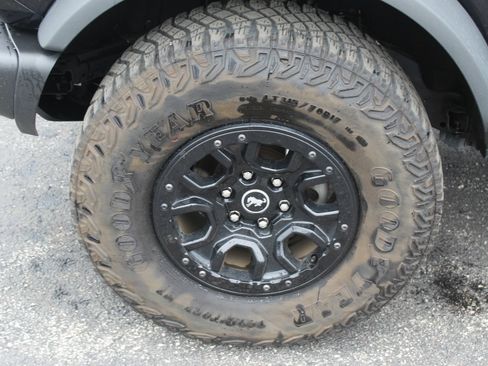 Used 2023 Ford Bronco Wildtrak AWD/4WD image 2