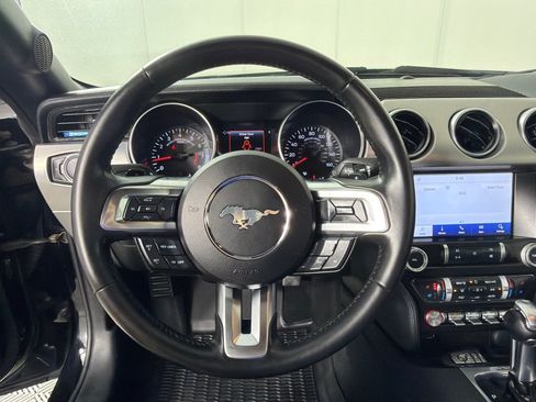 Used 2020 Ford Mustang Premium RWD image 24