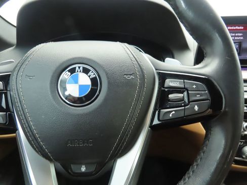 Used 2019 BMW 530i xDrive 530i xDrive w/ Convenience Package image 12