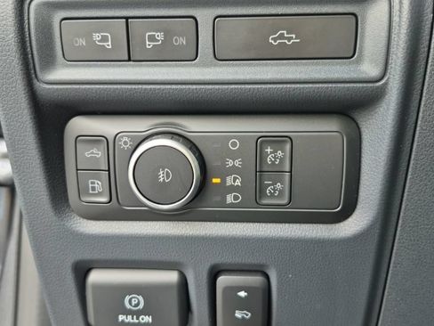 Used 2022 Ford F150 Platinum w/ Equipment Group 701A High AWD/4WD image 21