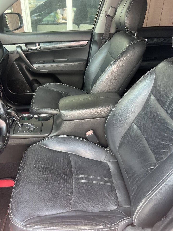 Used 2011 Kia Sorento SX AWD/4WD image 8