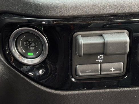 Used 2026 Chevrolet Silverado 1500 ZR2 image 20