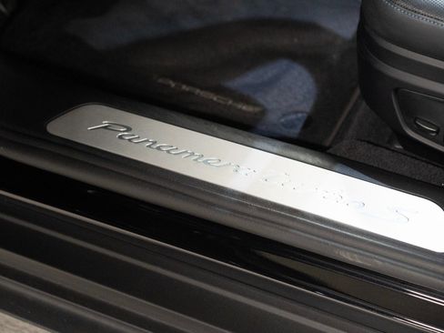 Certified 2022 Porsche Panamera Turbo S AWD/4WD image 12