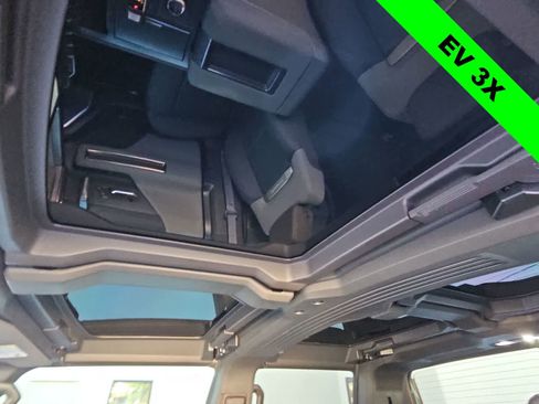 Used 2024 GMC Hummer EV 3X image 29