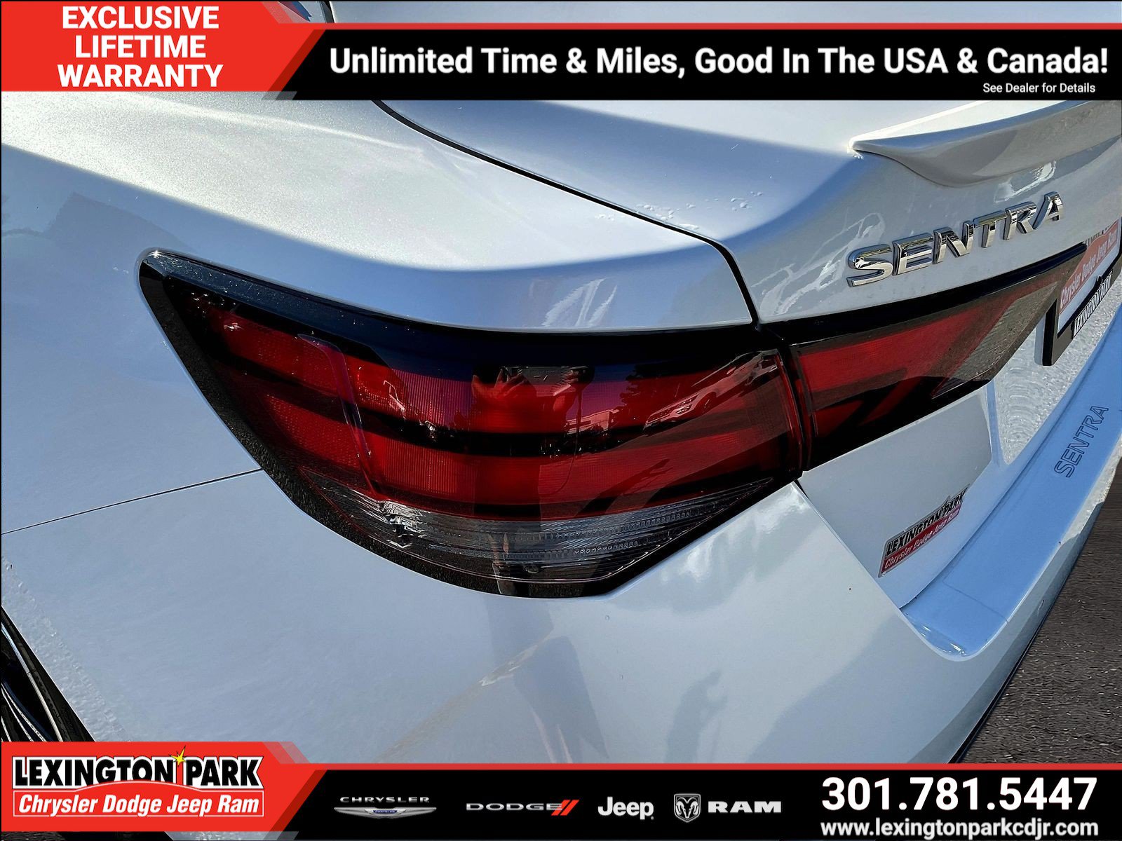 Used 2023 Nissan Sentra SR w/ SR Premium Package FWD image 22