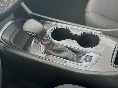 Used 2025 Chevrolet Malibu LT image 16