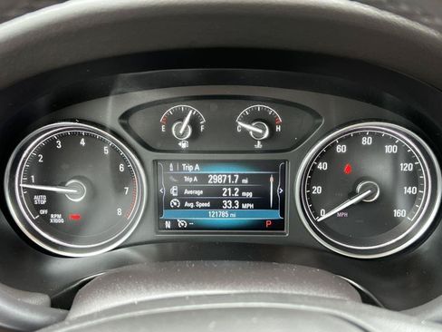 Used 2018 Buick Enclave Essence AWD/4WD image 17