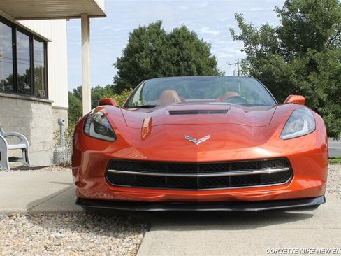 Used 2015 Chevrolet Corvette Stingray Convertible w/ 3LT Preferred Equipment Group RWD image 9