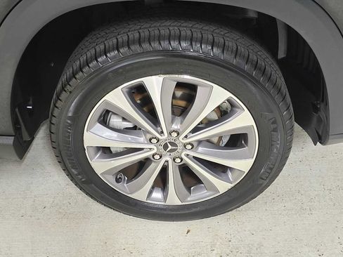 Used 2023 Mercedes-Benz GLE 350 4MATIC image 9