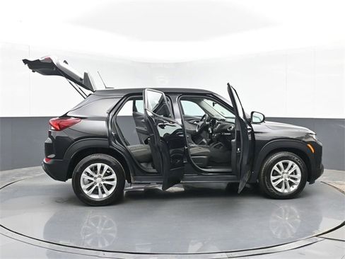 Used 2022 Chevrolet TrailBlazer LS image 49