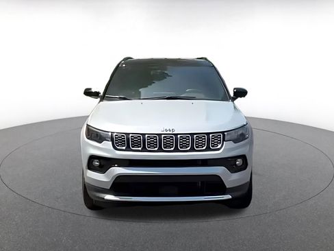 Used 2025 Jeep Compass Limited image 4
