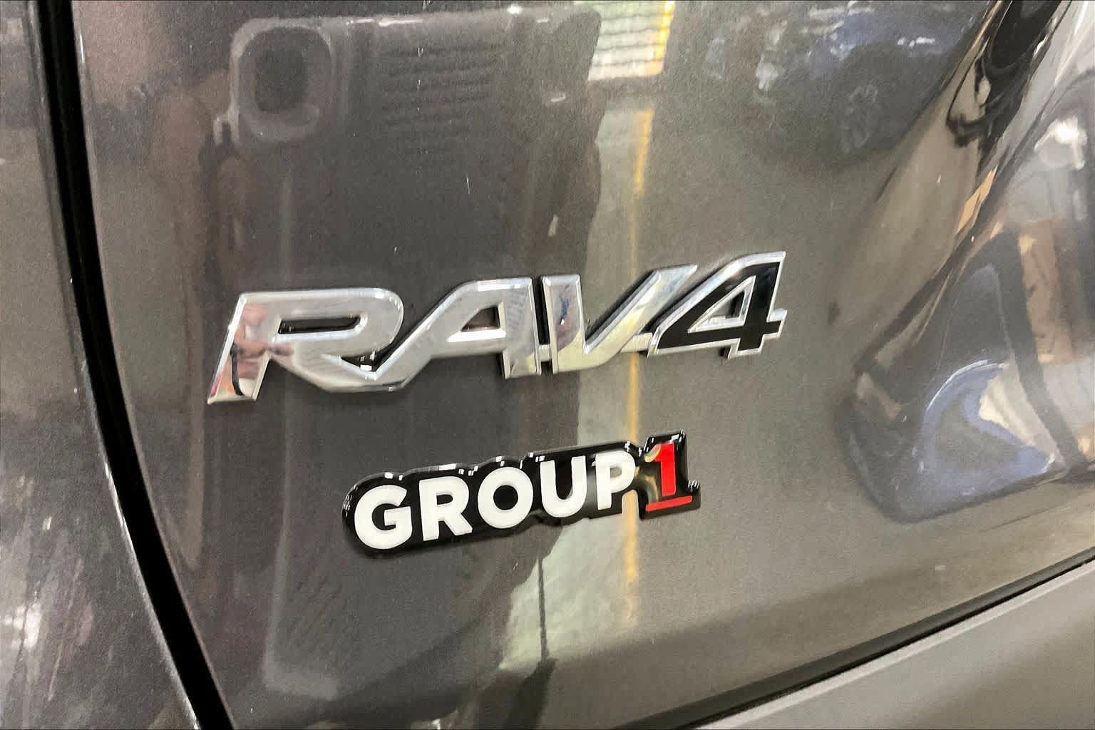 Used 2024 Toyota RAV4 XLE AWD/4WD image 30
