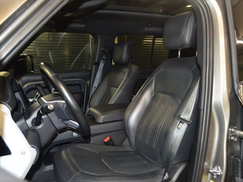 Used 2022 Land Rover Defender 110 XS Edition AWD/4WD image 5